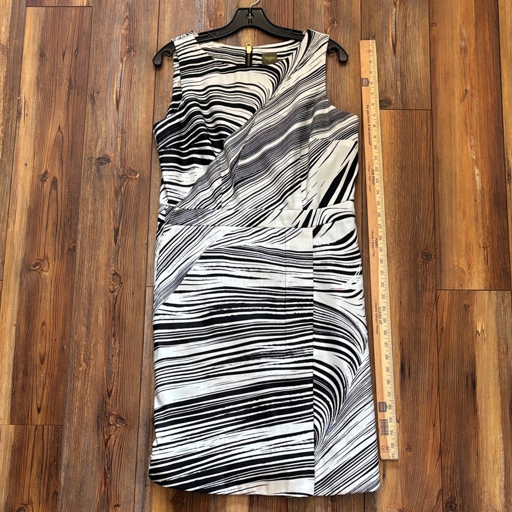 Taylor Black & White Asymmetrical Dress Size 12
